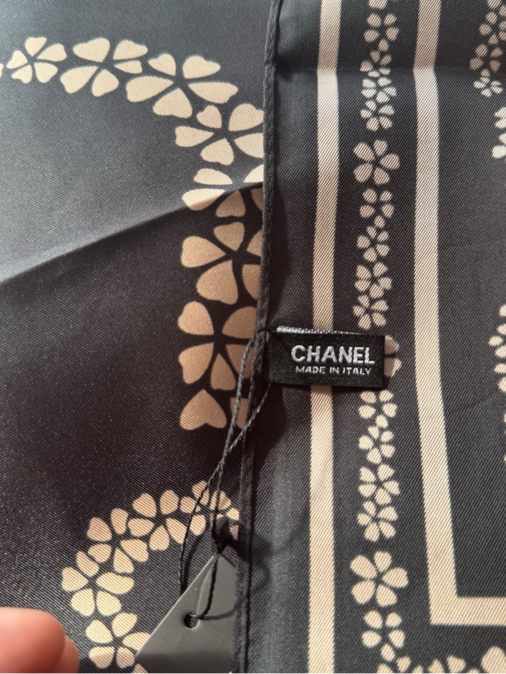 Chanel luxury vibes silky scarf 35x35‼️LAST ONE LEFT - Picture 4 of 6